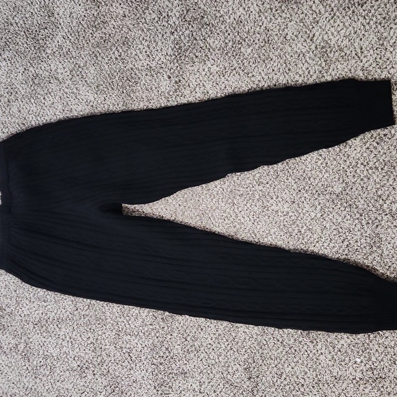 ALO Yoga Black Cable Knit Pants - Picture 4 of 4